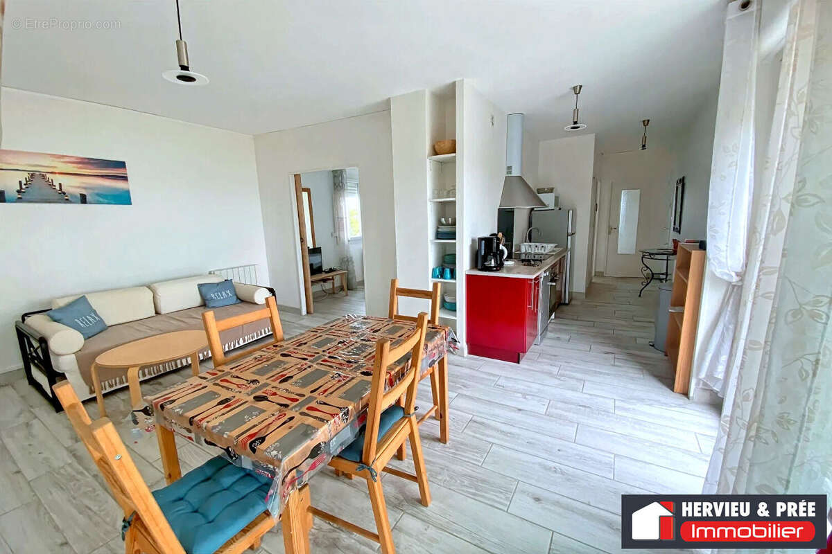 Appartement à LUC-SUR-MER