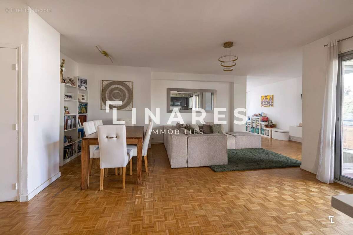 Appartement à MARSEILLE-9E