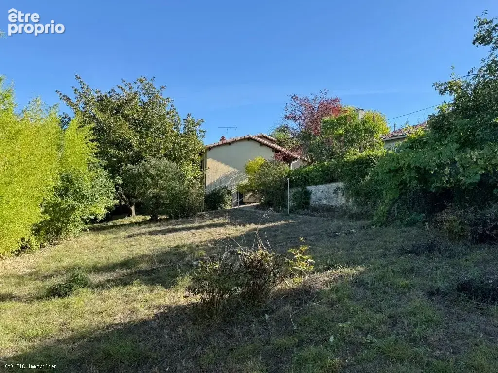 Maison Spacieuse Avec 5 Chambres et Dépendances - photo 3