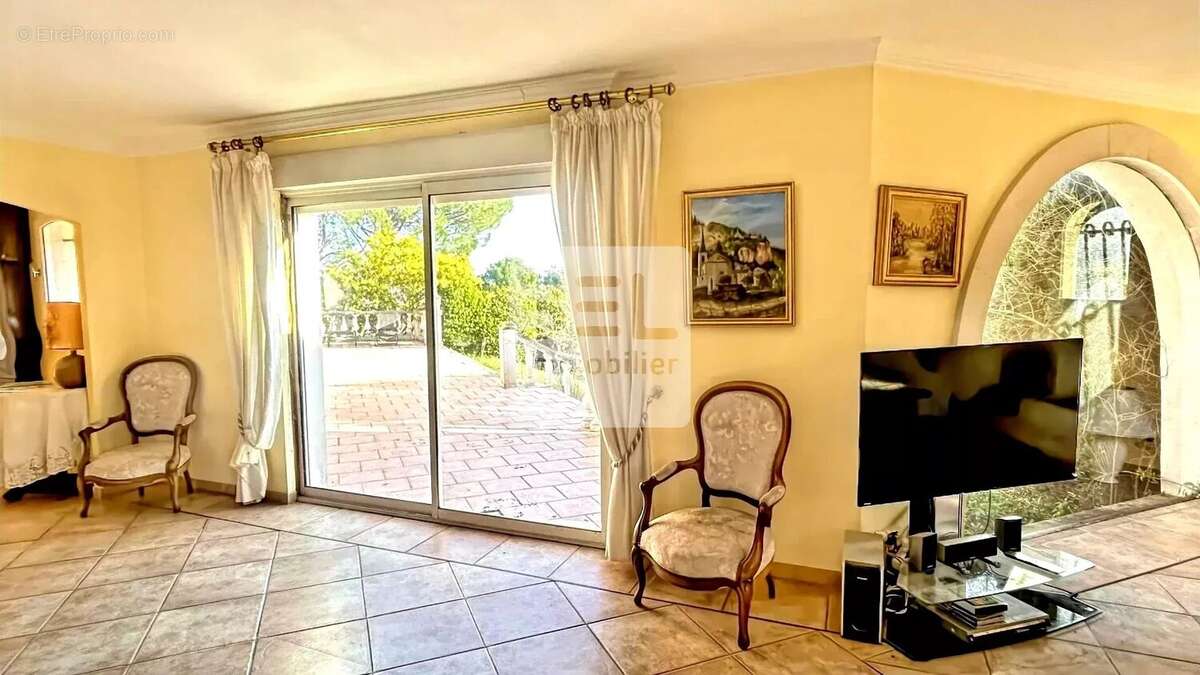 Maison à JONQUERETTES