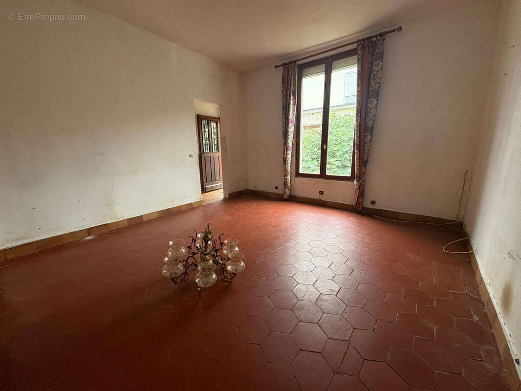 Maison à FONTENAY-TRESIGNY