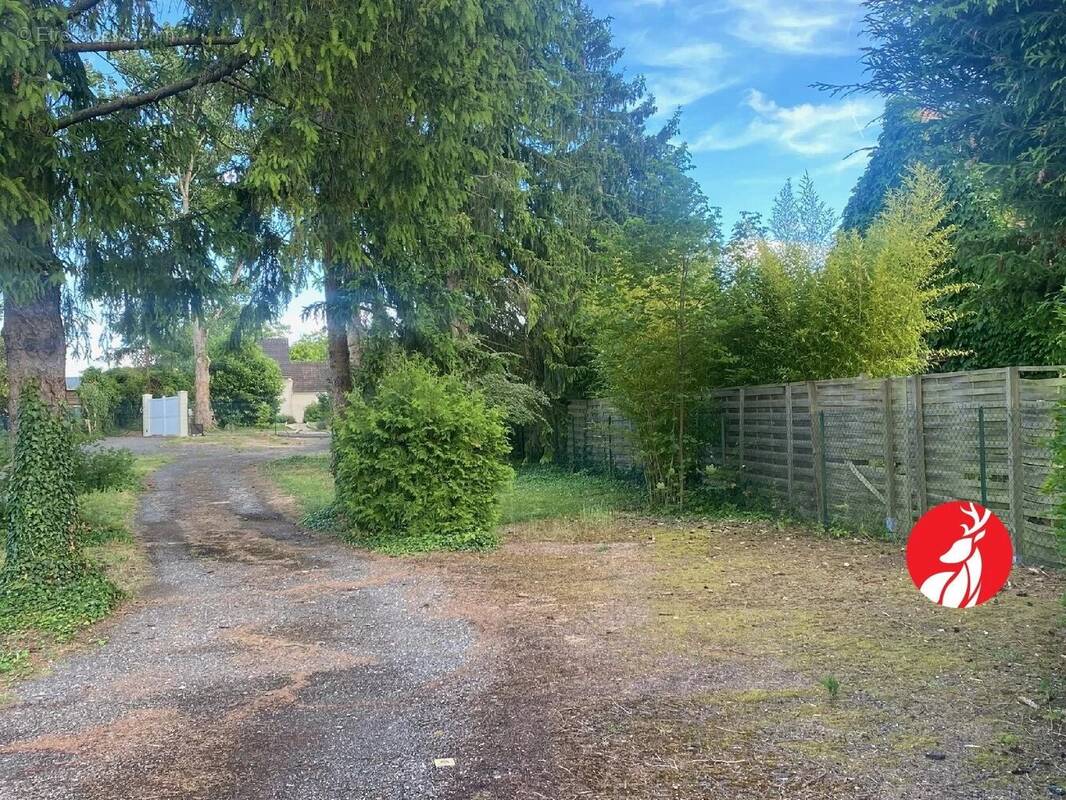 Terrain à ACHERES-LA-FORET