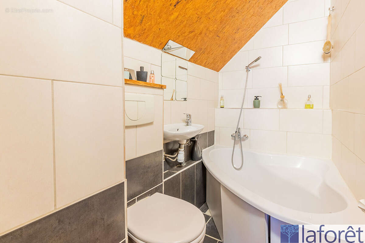 Maison à BALLAINVILLIERS