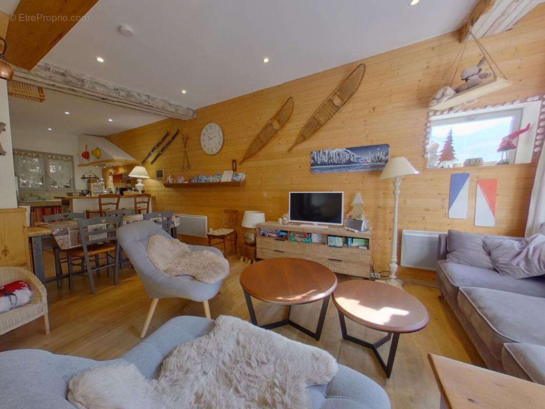 Appartement à LES THUILES