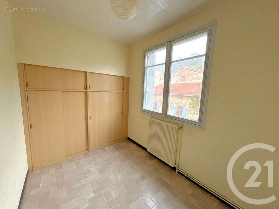 Maison à LACROIX-FALGARDE