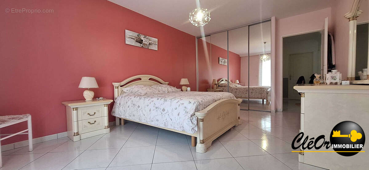 Maison à SAINT-USAGE