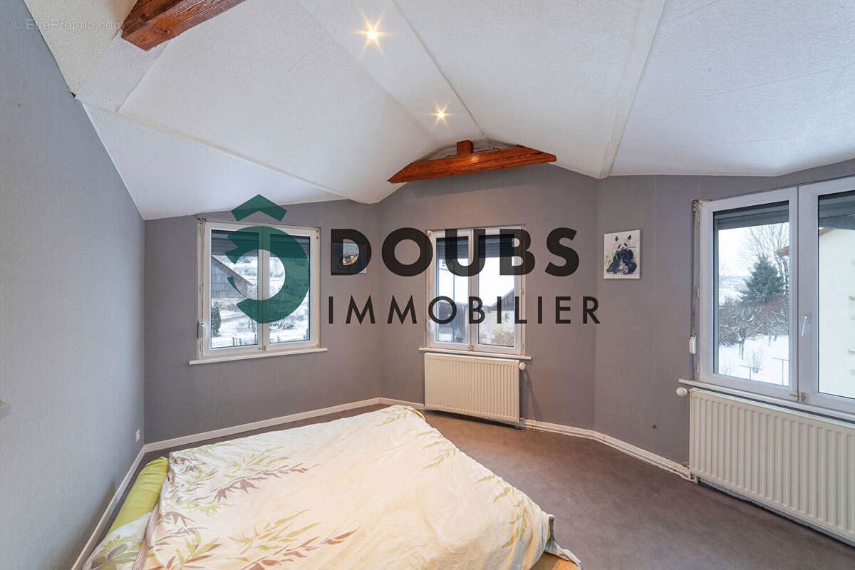 Appartement à FERRIERES-LE-LAC