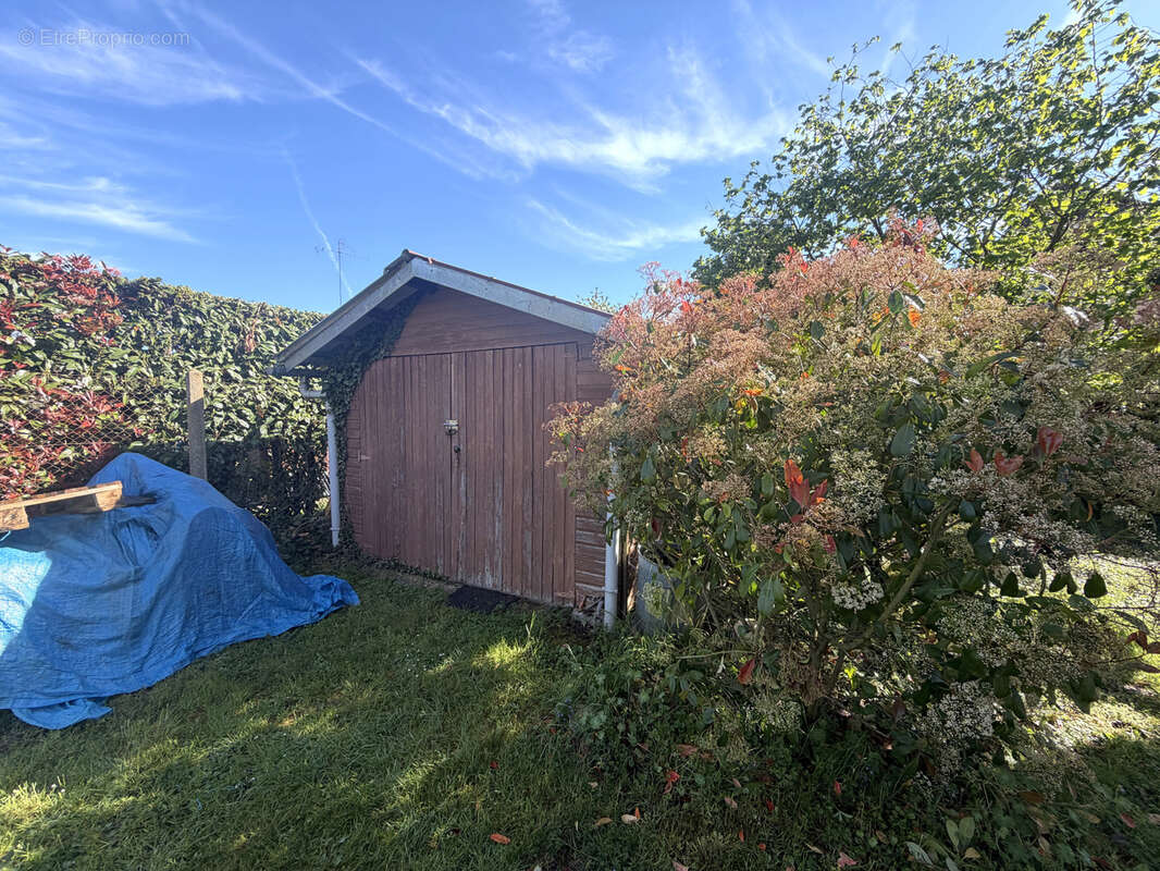 Maison à HOUDAN