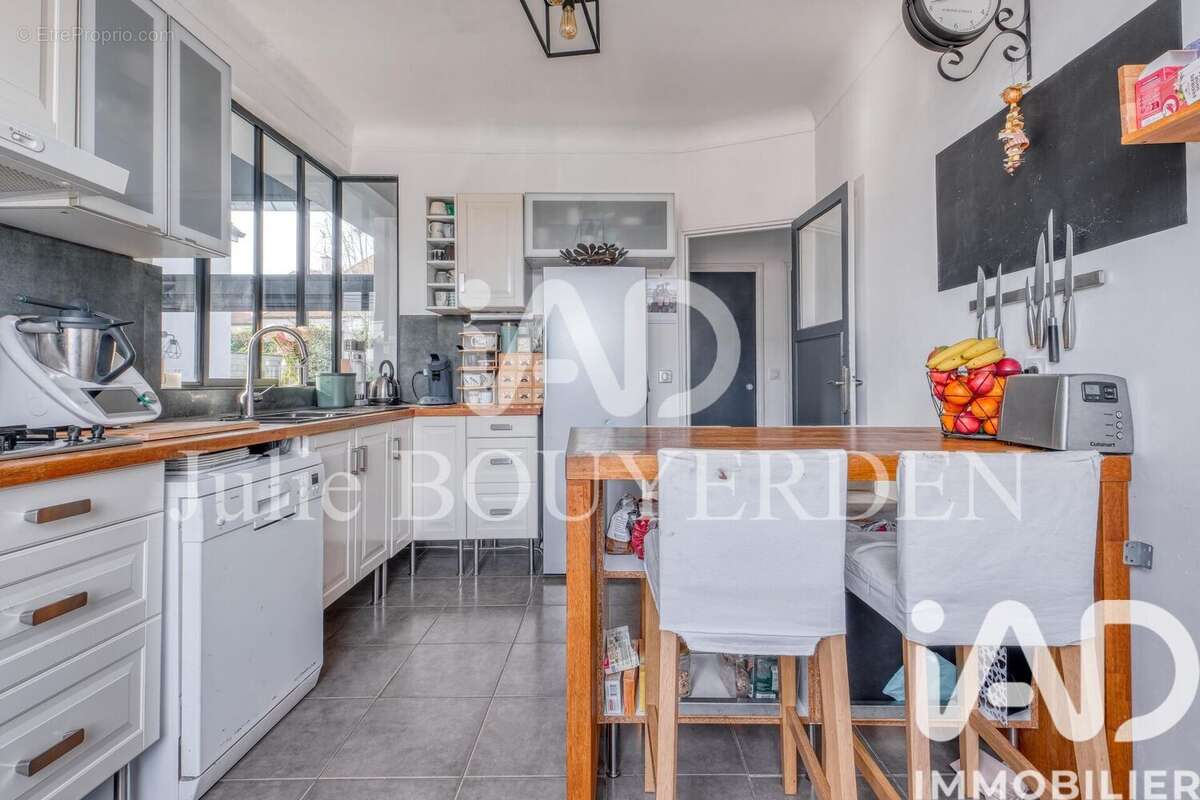 Photo 3 - Maison à JOUY-EN-JOSAS