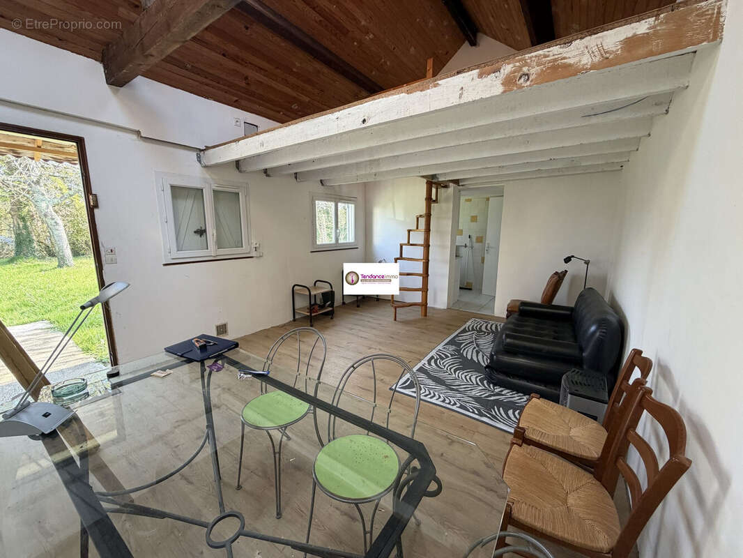 Maison à LE MELE-SUR-SARTHE