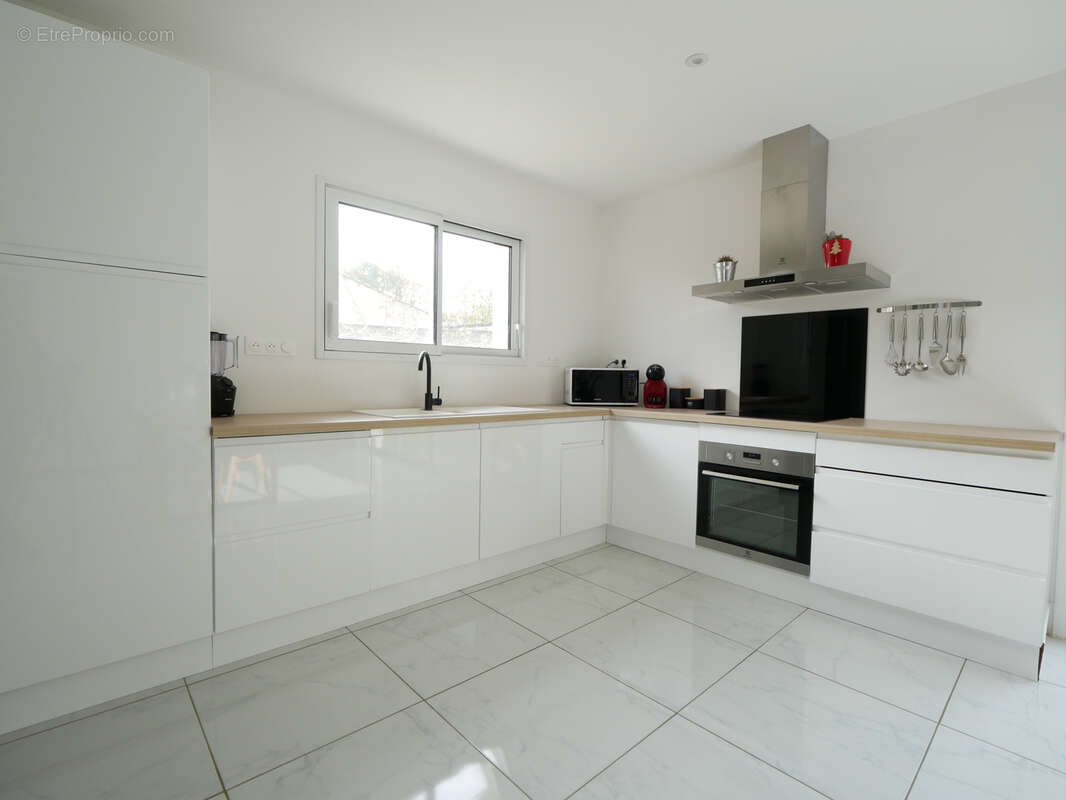 Maison à LE GUE-D&#039;ALLERE