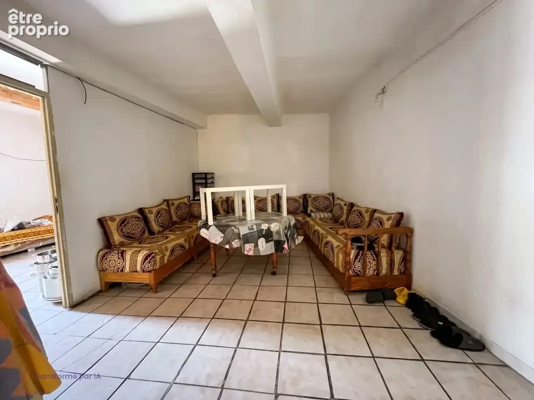 Exclusivité - Appartement + grenier aménagé en F4 pour 215 m² au total - Le Luc - photo 4