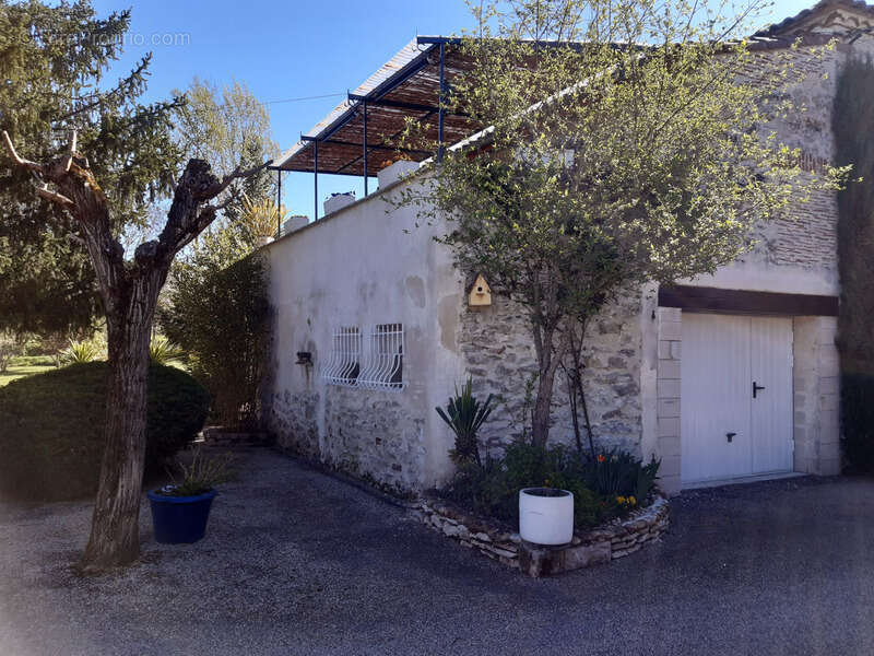Maison à DOUELLE