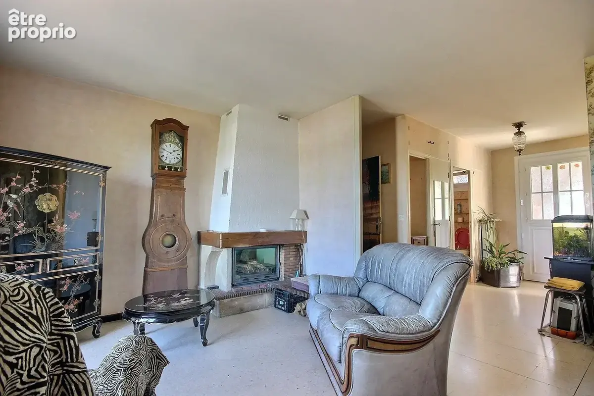 Maison f4+ de plain pied et sous sol semi enterré a sorbiers - photo 6
