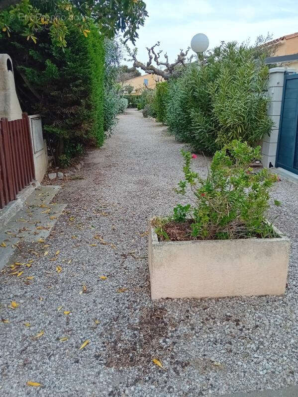Maison à FLEURY