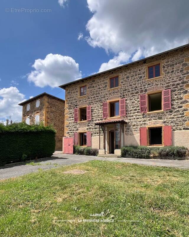 Maison à PONTCHARRA-SUR-TURDINE