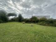 Terrain à SAINT-GEORGES-DE-DIDONNE