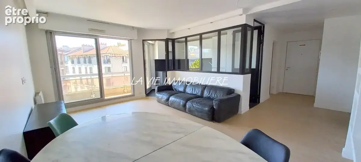 Appartement 4 pièces 84 m² à vendre à Les Lilas (93260) - photo 2