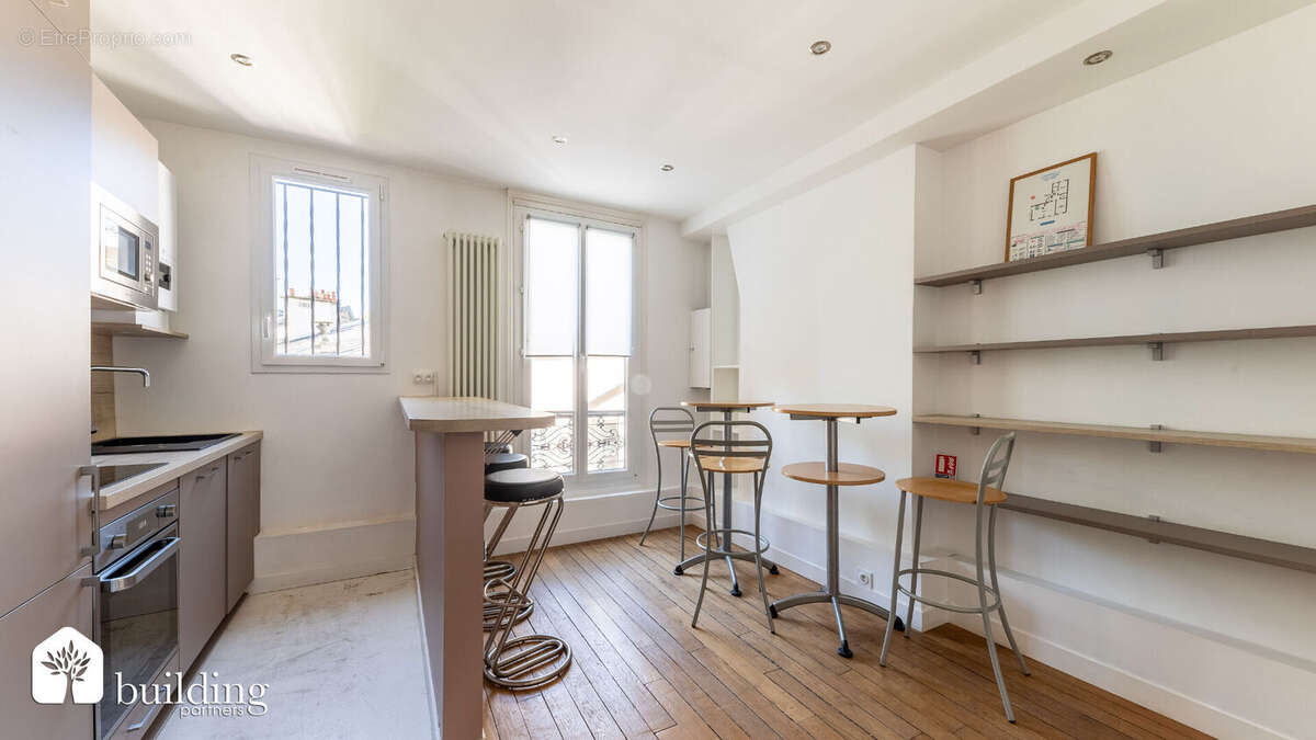 Appartement à PARIS-17E