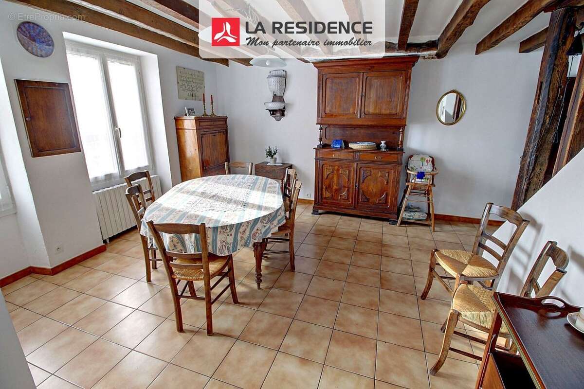 Maison à VAUX-SUR-SEINE