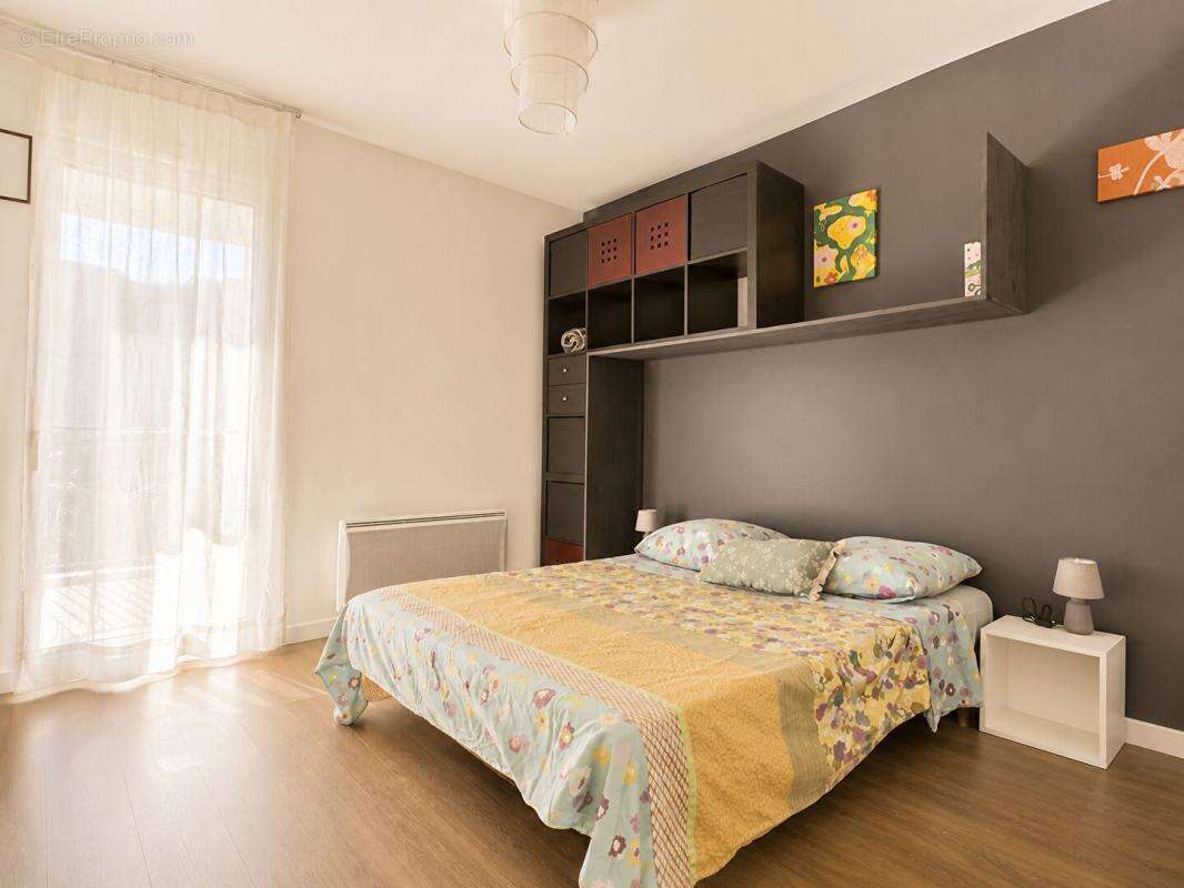 Vente T4 78m2 BORDEAUX (33800) - photo 6