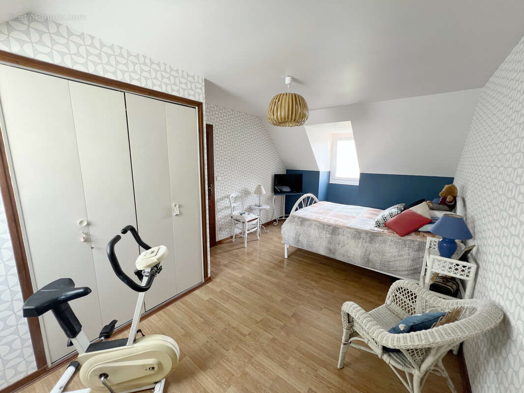 Maison à LA QUEUE-EN-BRIE