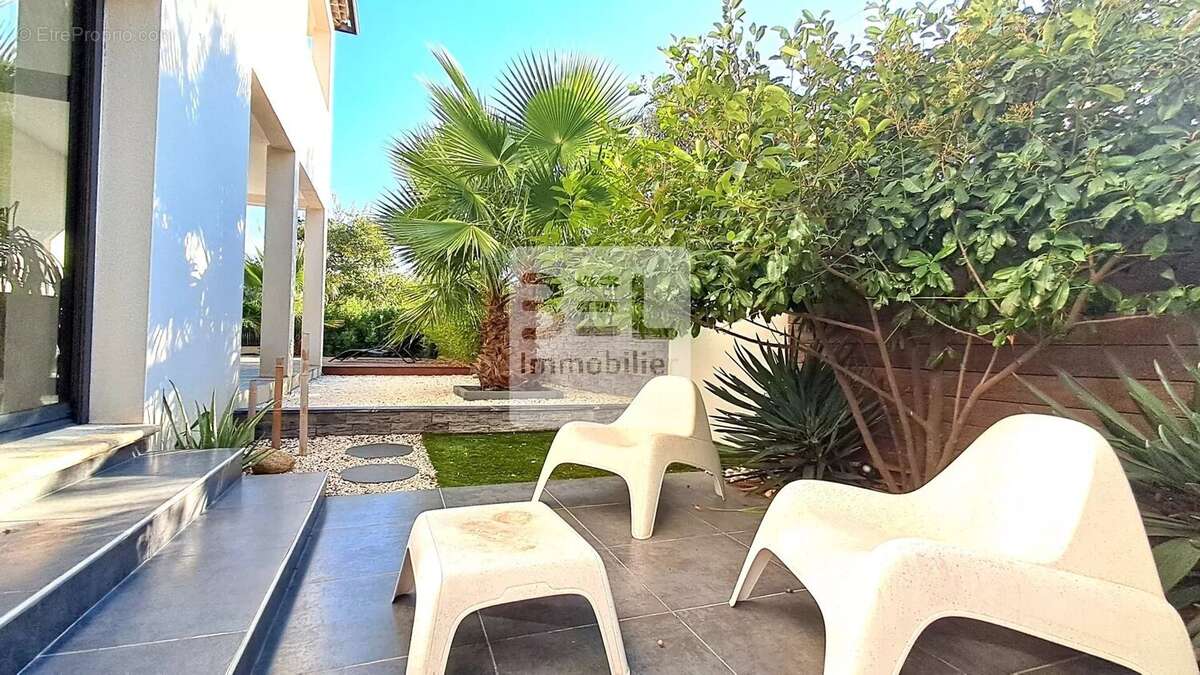 Maison à SAINT-MAXIMIN