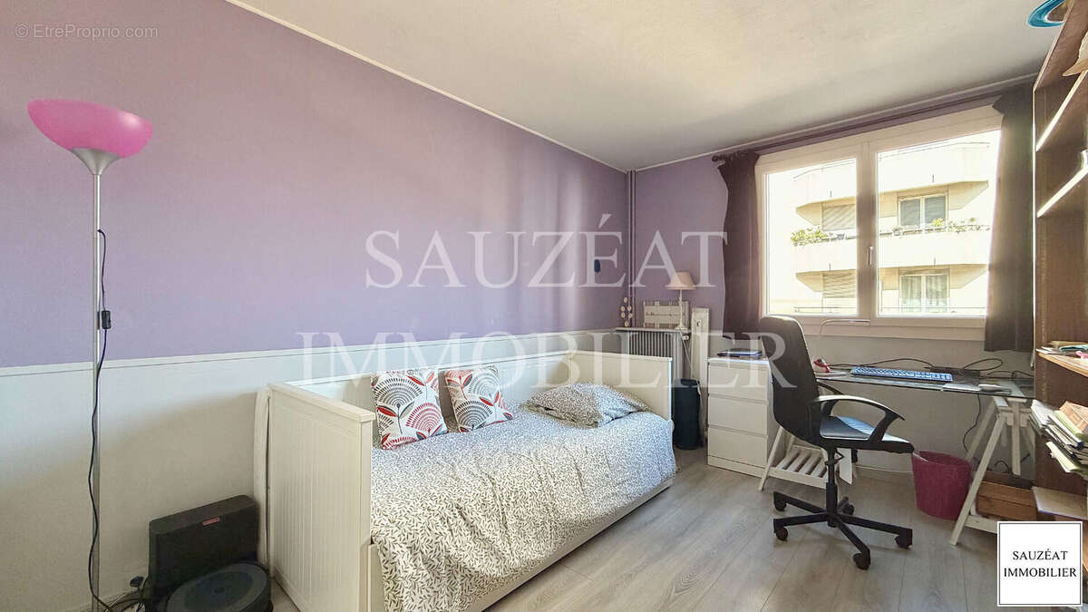 Appartement à MONTROUGE