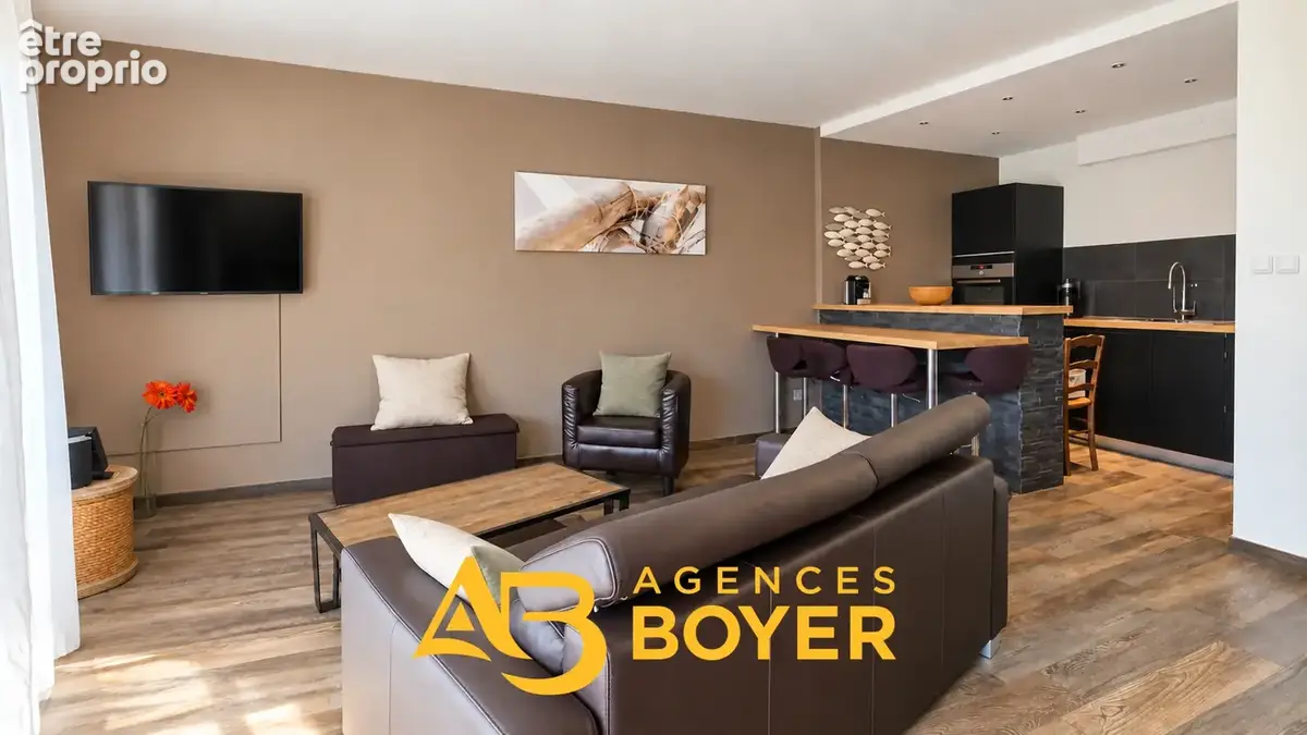 Appartement T3 de 63.57 m2 à vendre Bandol centre   Terrasse, ascenseur et garage - photo 2