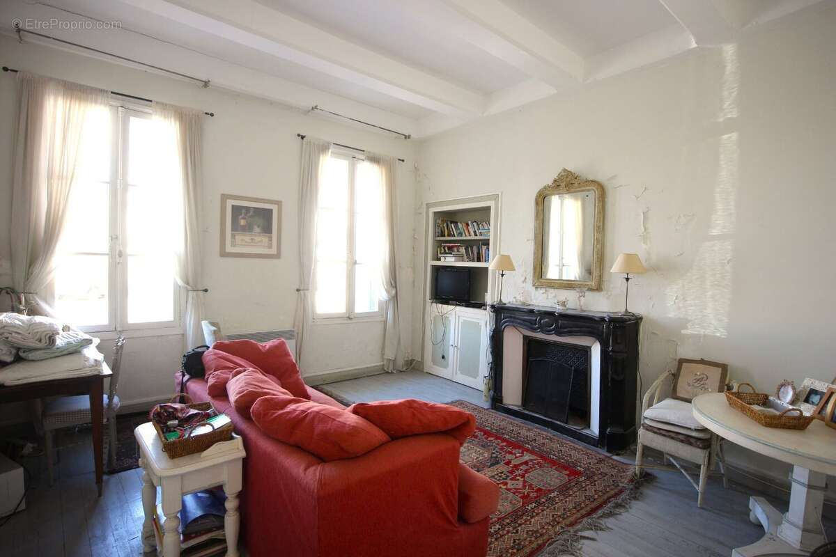 Maison à NISSAN-LEZ-ENSERUNE