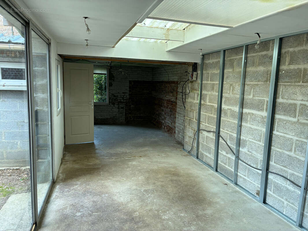 Maison à ROSIERES-EN-SANTERRE