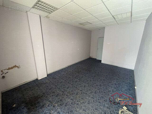 Commerce à LUC-LA-PRIMAUBE