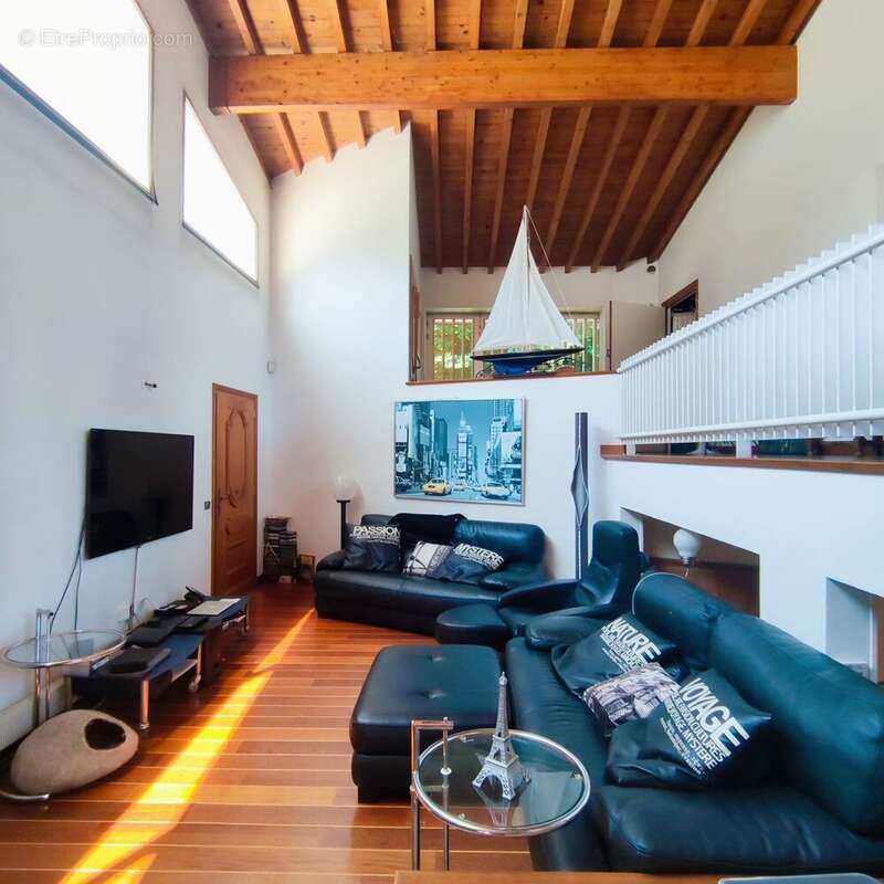 Maison à MONTLIGNON