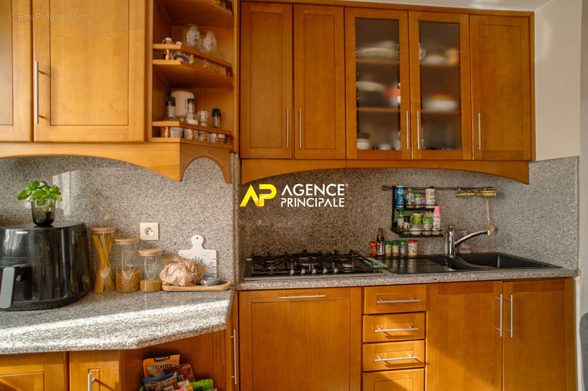 Appartement à SARTROUVILLE