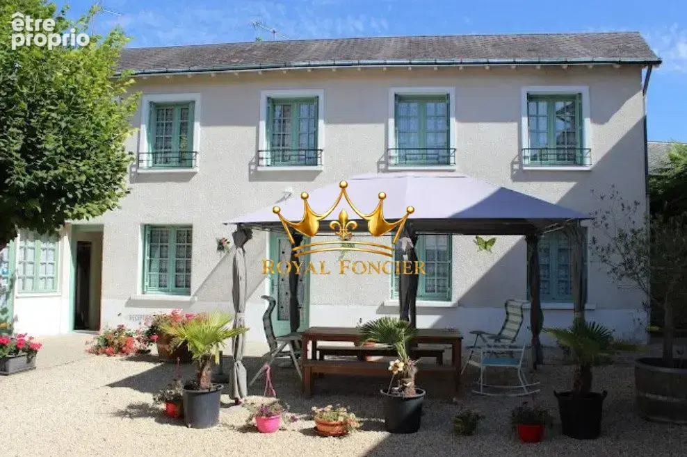 Maison 560 m² à La Roche-Posay  - photo 3