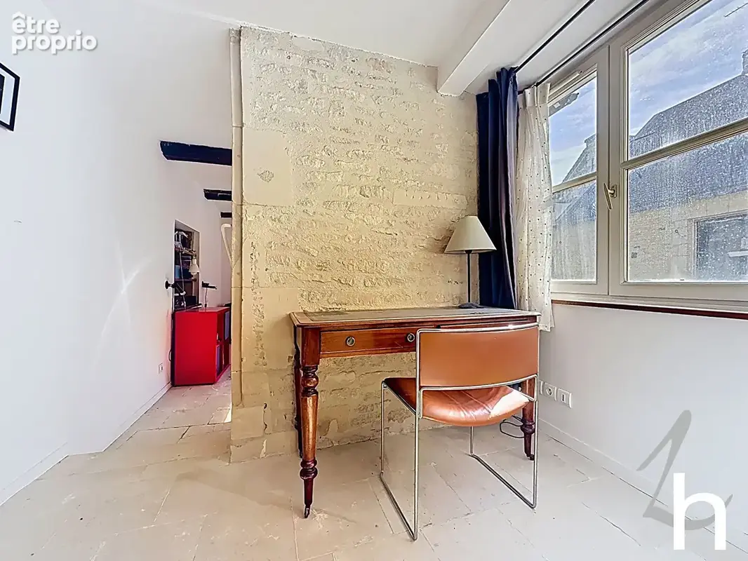 Maison ancienne - 5 chambres - bureau - cour - terrasse -  rare sur le marche - photo 11