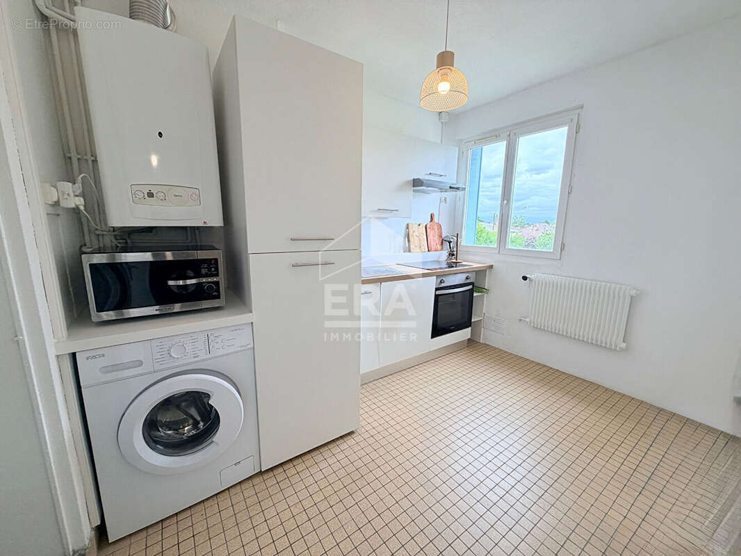 Appartement à AUREILHAN