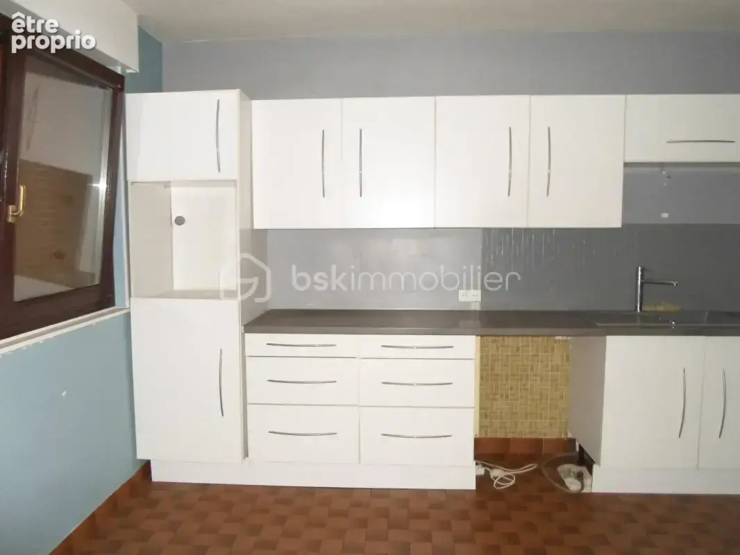 Audincourt, secteur calme et recherché, maison t5 (3 chambres), d'acces plain-pied sur sous-sol complet - photo 7