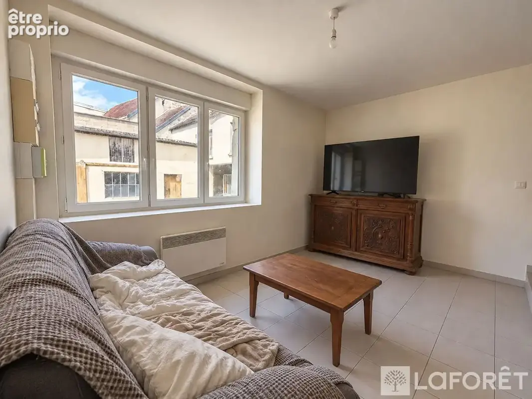 A Vendre, Immeuble Mareuil-Le-Port - photo 5