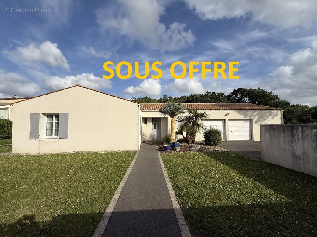 Maison à PISANY