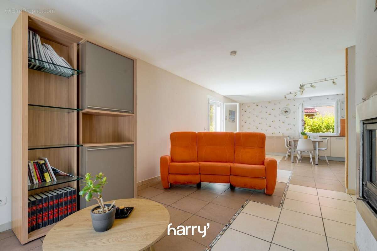 Maison 142 m² à Jougne  - photo 9