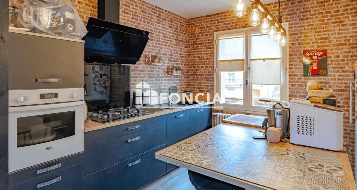 Maison à SAINT-PIERRE-DES-CORPS