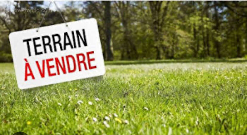 Terrain à NANTEUIL-LES-MEAUX