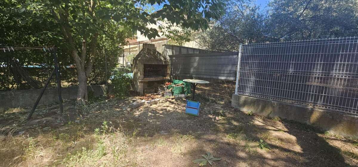 Ensemble immobilier de 3 habitations  louees  à brignon (gard) - photo 8
