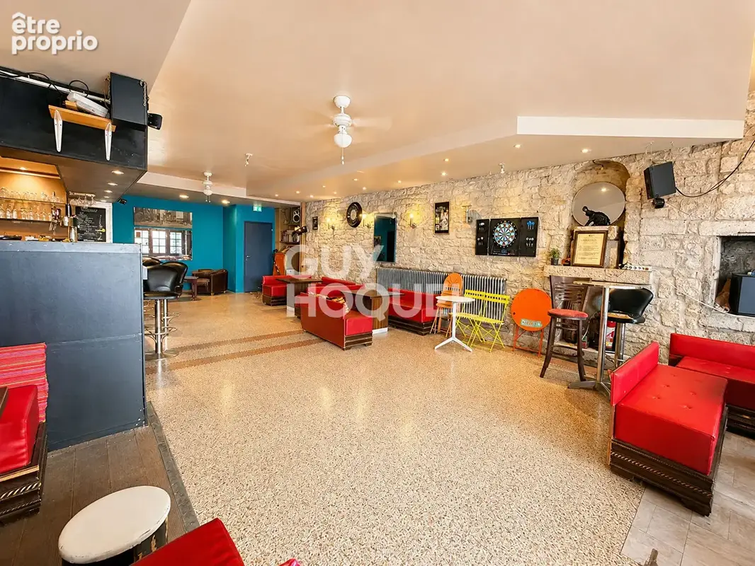 Local commercial - besançon centre-ville - quartier la madeleine - 79 m² - photo 2