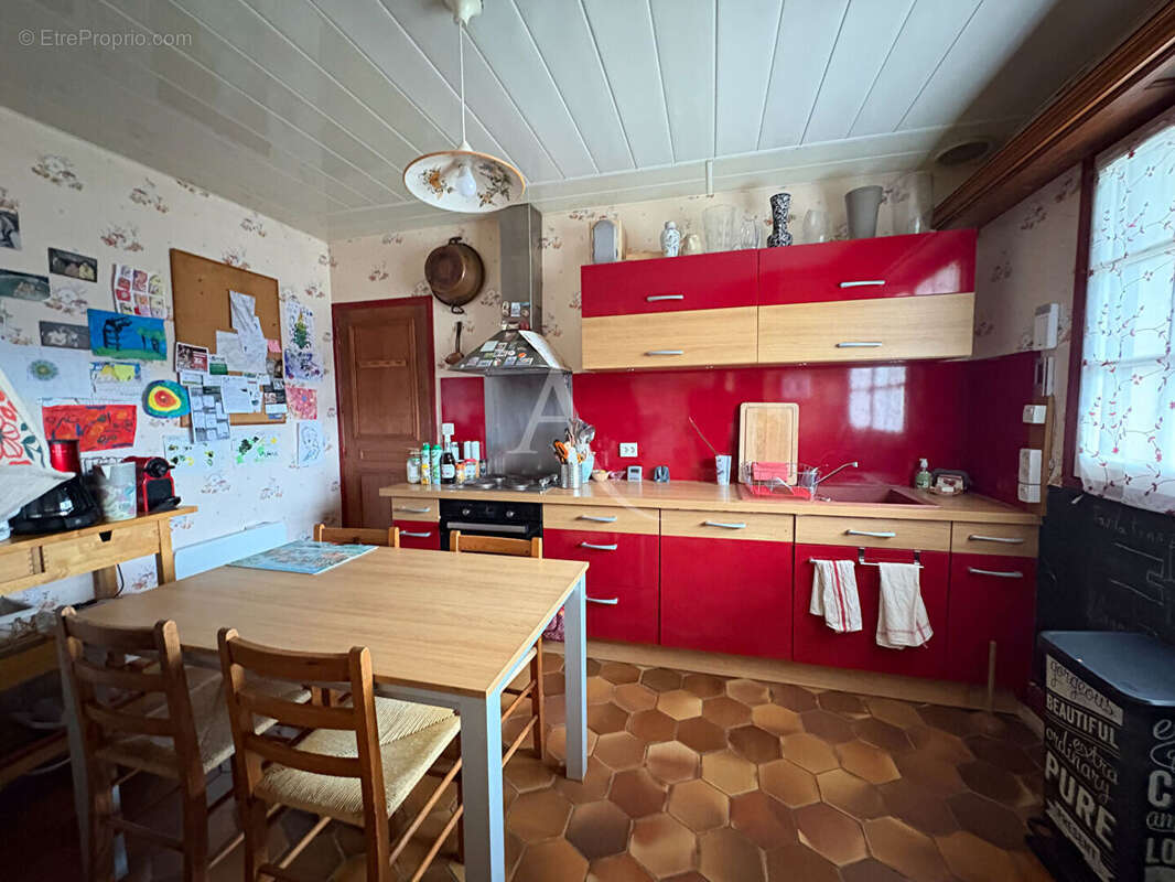 Maison le chatelet en brie - 7 pièce(s) - 155.87 - photo 8