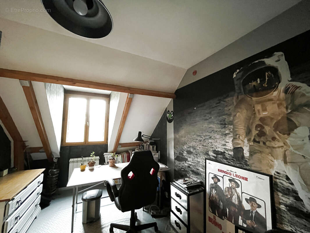 Maison à LA CHAPELLE-LA-REINE