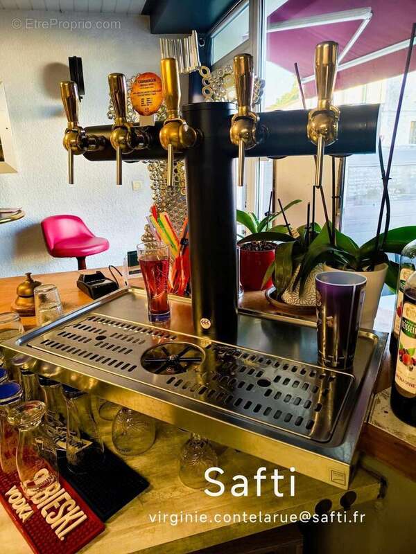 Photo 3 - Commerce à CHASSENEUIL-SUR-BONNIEURE