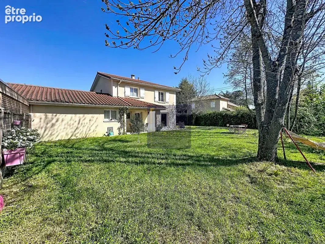 Maison - T5 - 148m2 - Terrain 750m2 - photo 2
