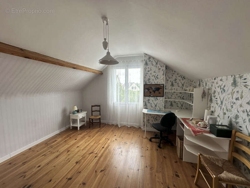 Maison à AVRILLE